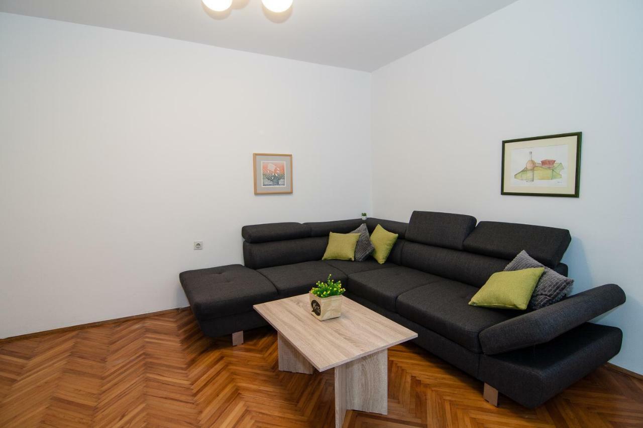 New Renovated Apartment 15 Min From Beach On Foot Pula Exterior foto